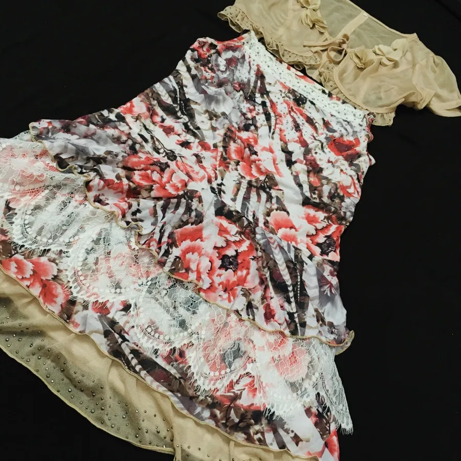 پیراهن عروسکی