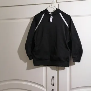 هودی مشکی توکرکی