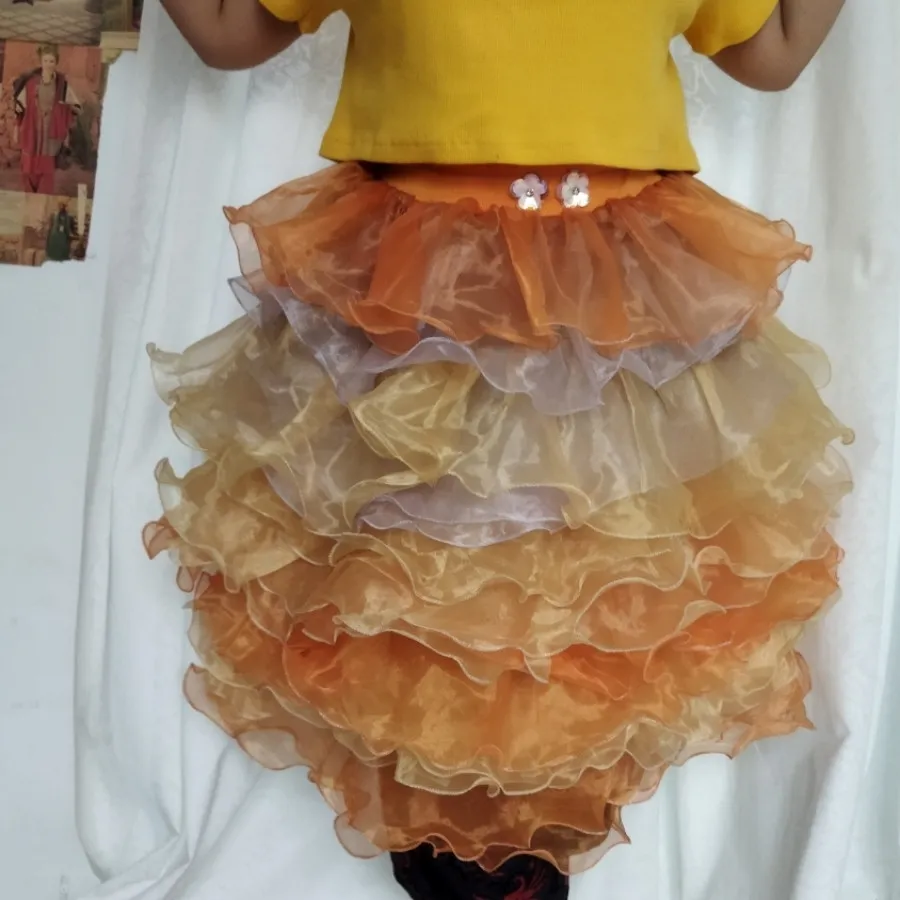 دامن دخترانه