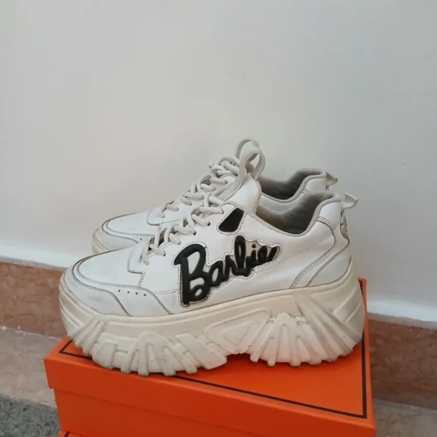 کتونی خارجی