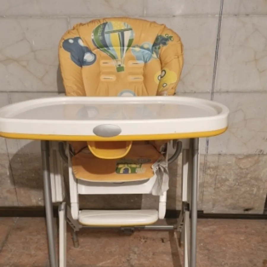 صندلی غذای بچه