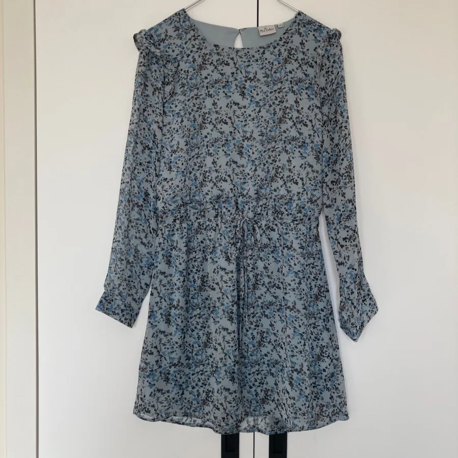 پیراهن حریرگلدار بلوموشن