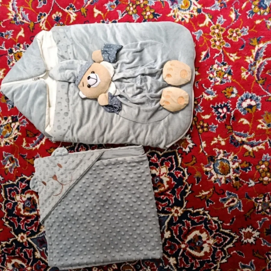 کیسه خواب و پتو