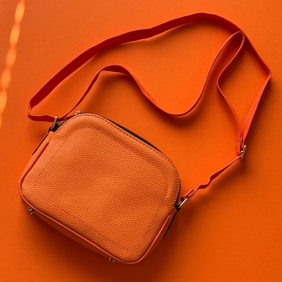 کیف اسپرت نارنجی