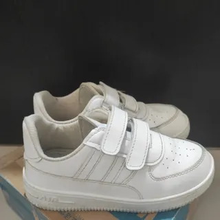 کفش کتونی ترک