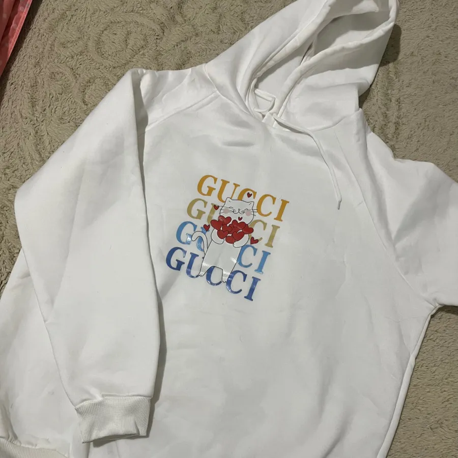 هودی داخل کرکی گرم و نرم