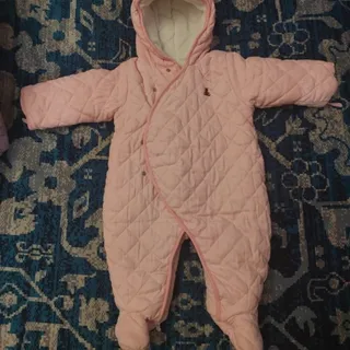 تعدادی لباس و ....