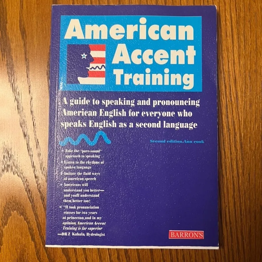 کتاب American accent