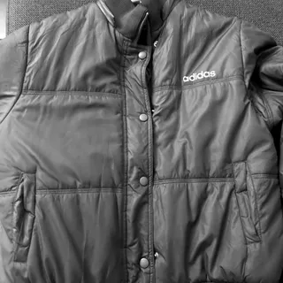 کاپشن ادیداس