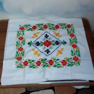 پارچه گلدوزی شده