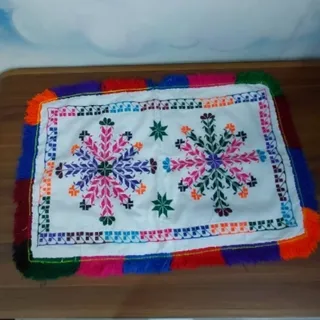 رومیزی شماره دوزی