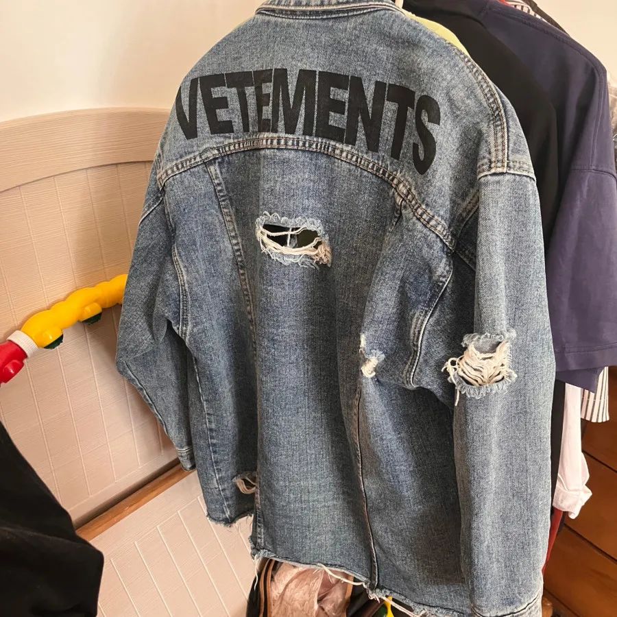 کت جین گرم بالا لش هس