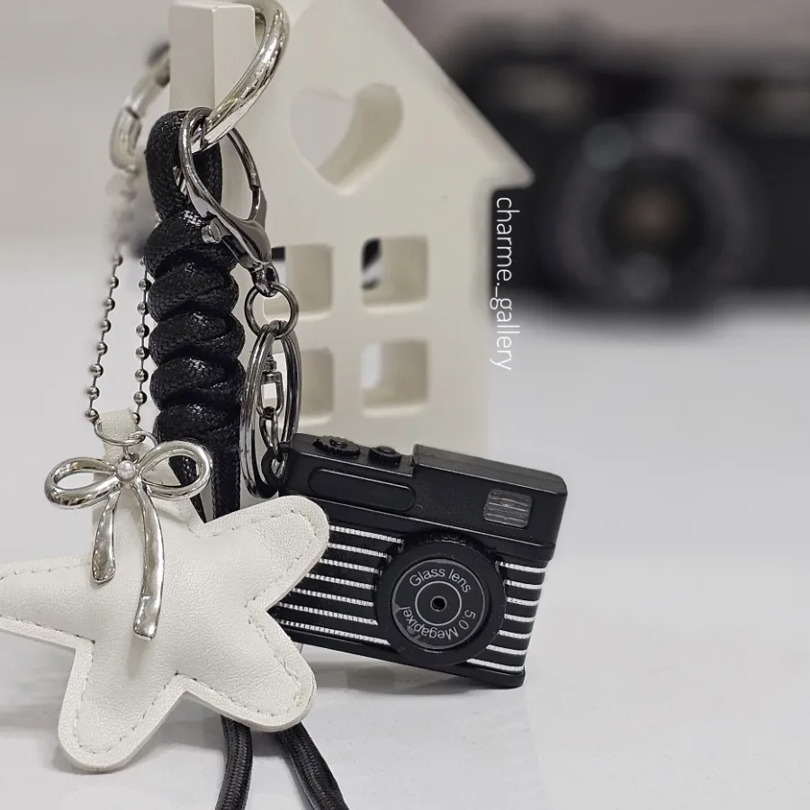 چارم بگ دوربین فلش دار