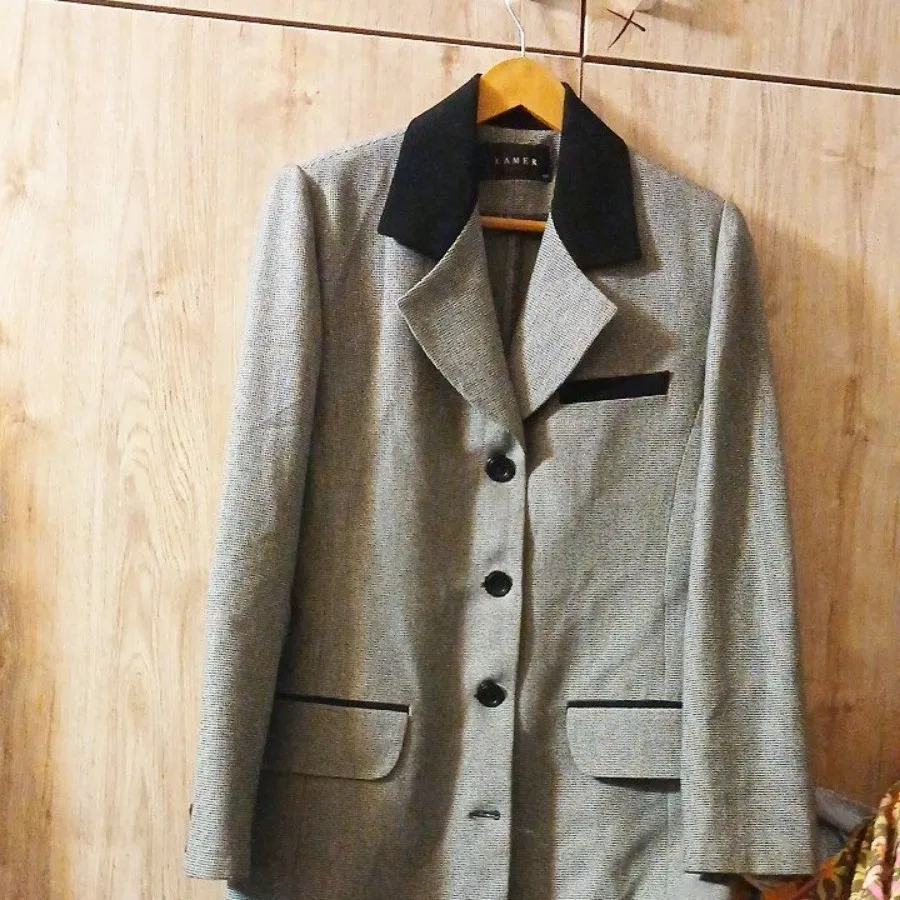 مانتو کتی شیک نو