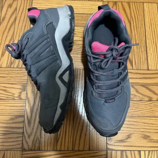 کفش کتونی ویکو اصل