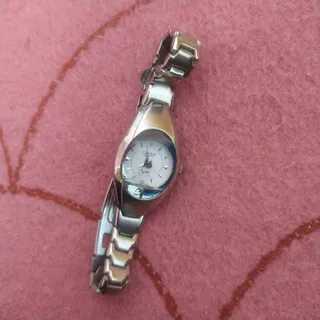 ساعت دخترانه