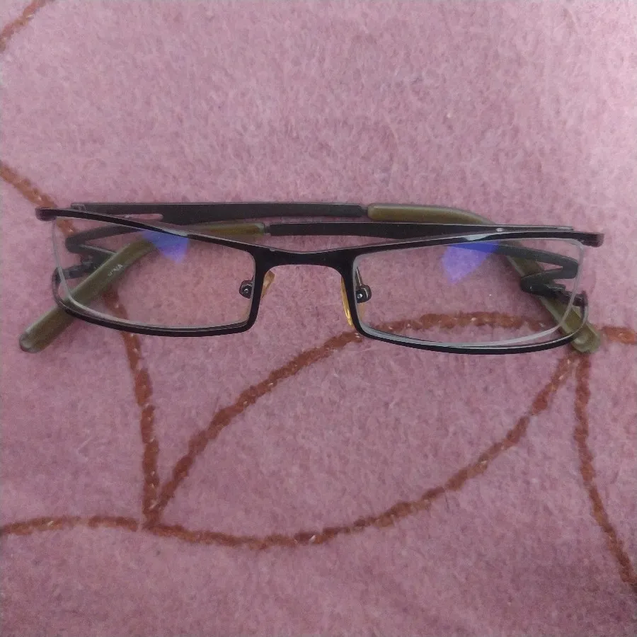 عینک طبی دخترانه