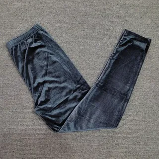 لگ مخمل خاکستری