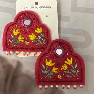 گوشواره ابریشم