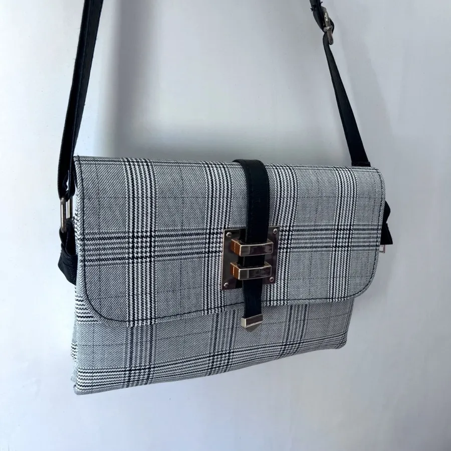 کیف دوشی مجلسی