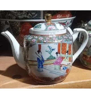 قوری گل مرغی