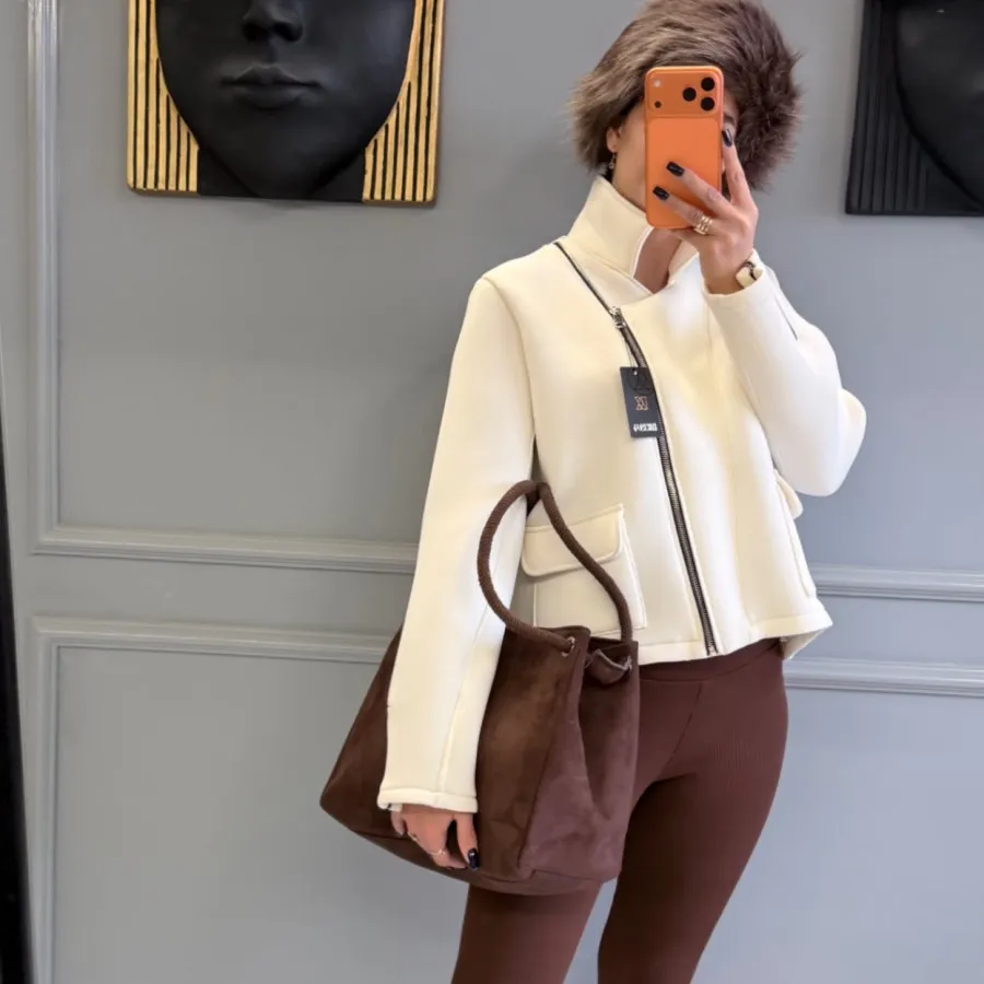 کت کوتاه سفید