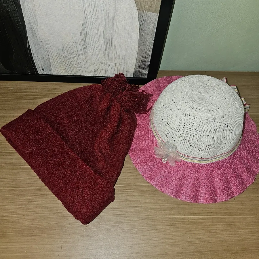 دوتا کلاه دخترانه