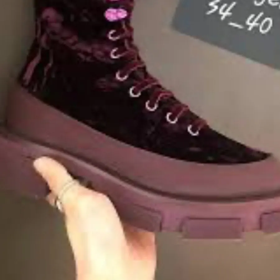 بوت بنفش both paris