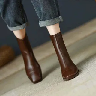 نیم بوت جلو مربعی