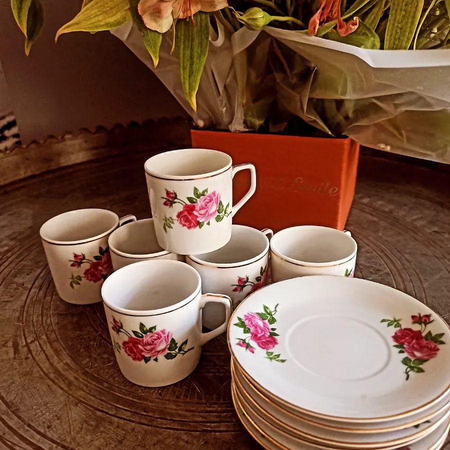 فنجان نعلبکی