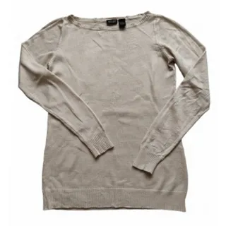 بلوز بافت کرم ظریف نرم