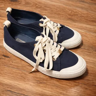 کتونی زنانه