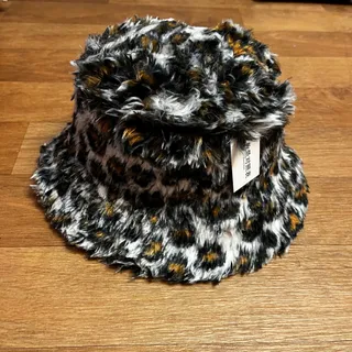 کلاه باکت پلنگی