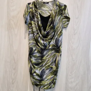 پیراهن زنانه