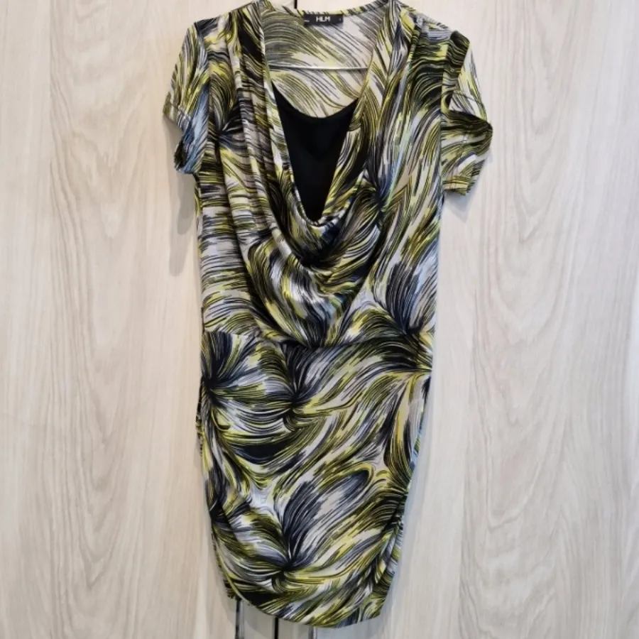 پیراهن زنانه