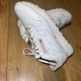 کتونی ریبوک کلاسیک