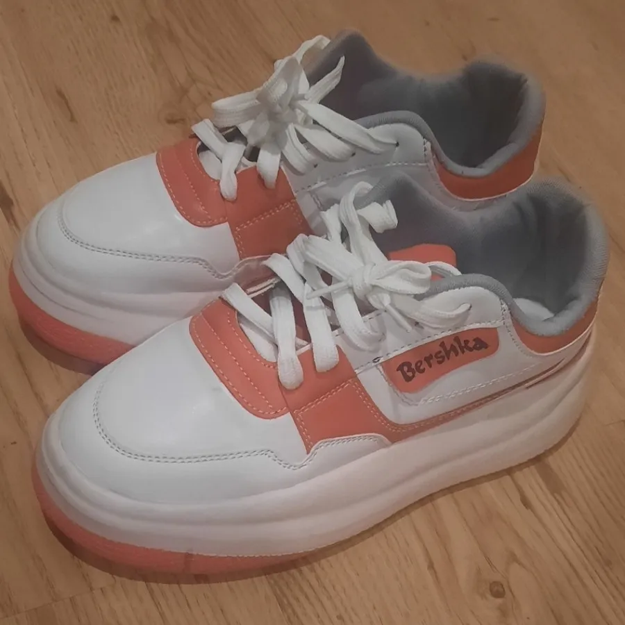 کفش کتونی زنانه