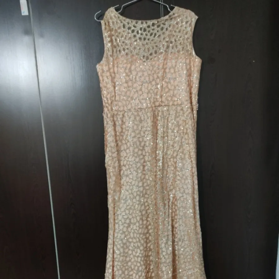 پیراهن مجلسی زنانه