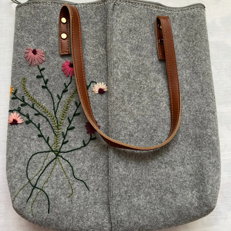 کیف دست دوز