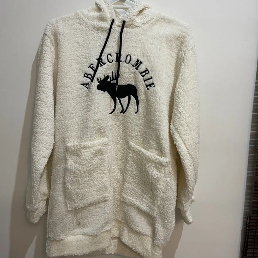 هودی سفید بلند