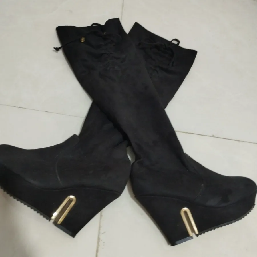 بوت بلند مشکی