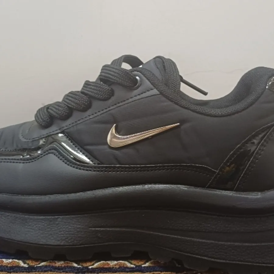 کفش مشکی نایک