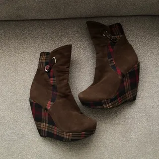 نیم بوت مجلسی