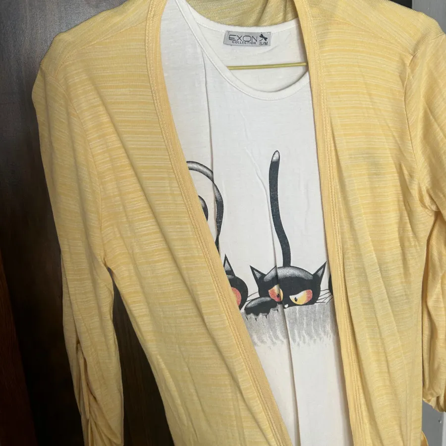 مانتو به همراه تیشرت