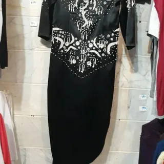 پیراهن مجلسی مروارید دوزی