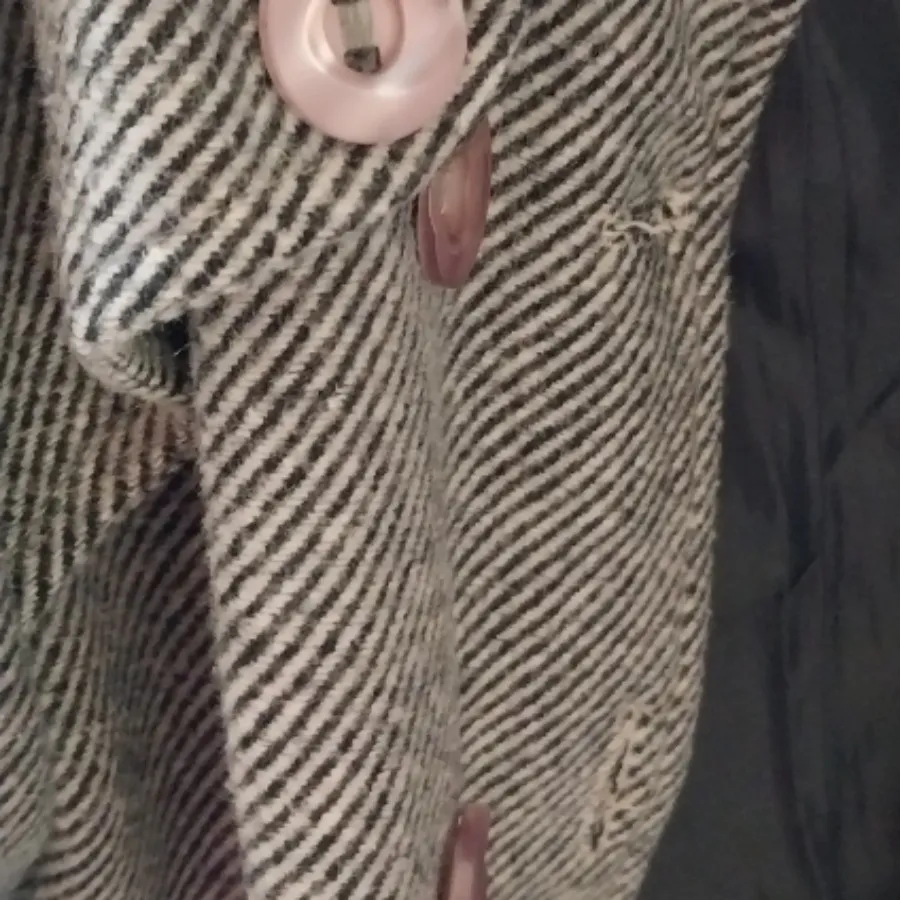 پالتو کرم مشکی