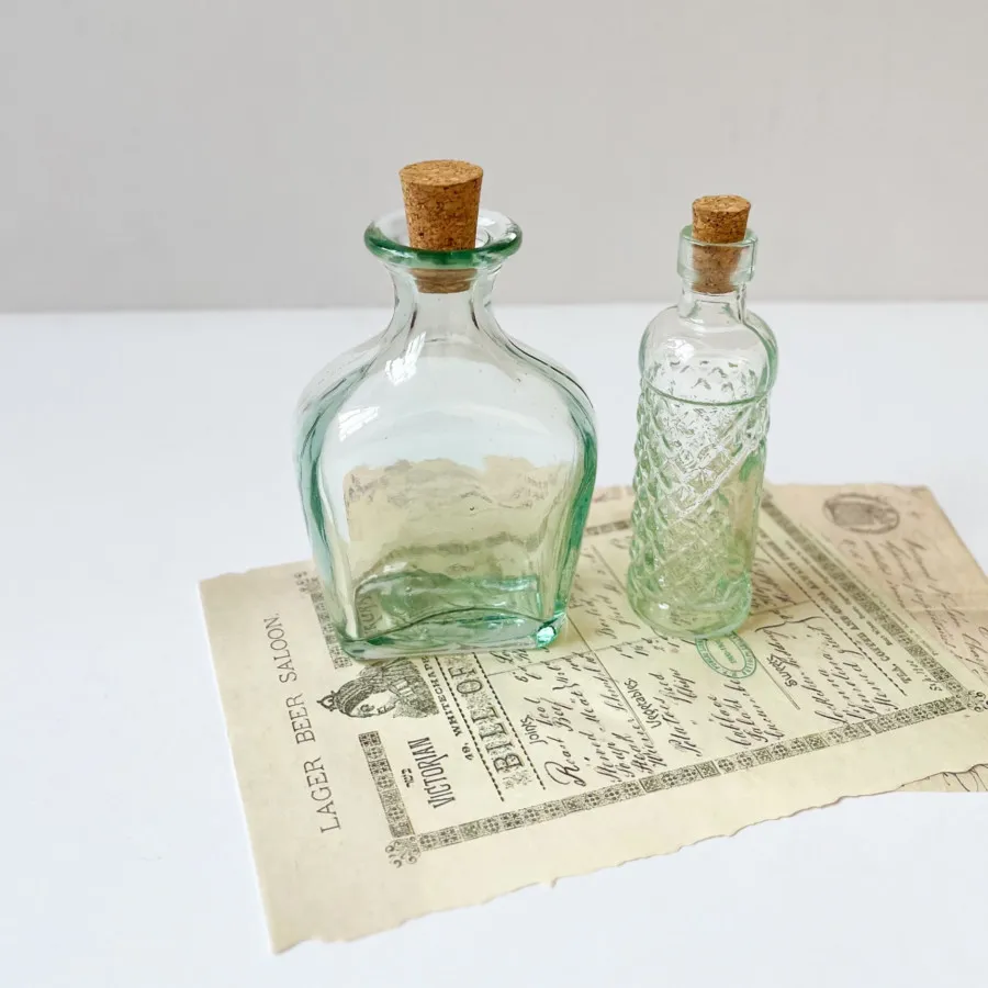 2 عدد بطری وینتیج اروپایی
