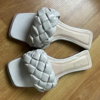 صندل طوسی sardo