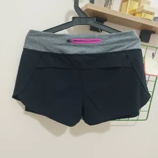 شورتک ورزشی