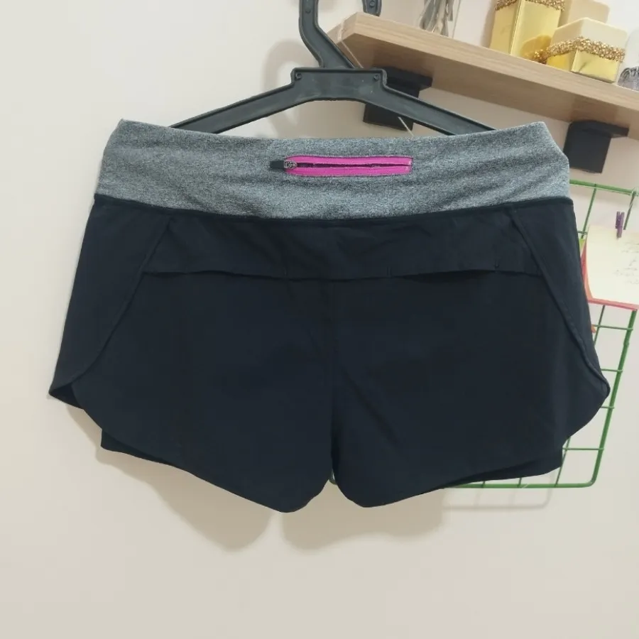 شورتک ورزشی